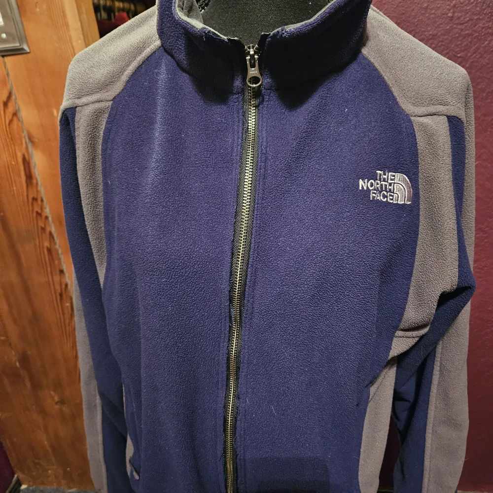 The North Face Men's Blue and Gray Fleece Jacket size small